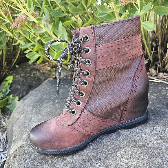 SOREL Women's Waterproof Leather/Canvas Wedge Burgundy Brown Lace-Up Boots 10.5 - Picture 5 of 12